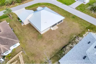 15117 Lyneburg Avenue, Port Charlotte, FL 33981 - Photo 32