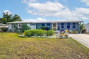 551 W Tarpon Blvd NW, Port Charlotte, FL 33952 - Photo 2