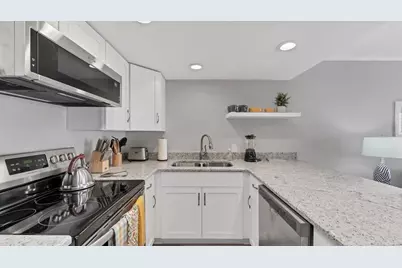 4410 Warren Avenue #203, Port Charlotte, FL 33953 - Photo 6