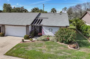 643 Foxwood Blvd, Englewood, FL 34223 - Photo 2