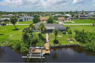 2516 Dixon Terrace, Port Charlotte, FL 33981 - Photo 4