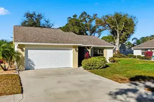299 Forest Springs Ct, Englewood, FL 34223 - Photo 2