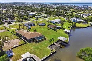 2050 Oyster Creek Dr, Englewood, FL 34224 - Photo 44