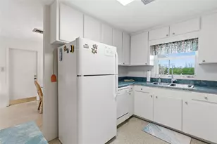 2050 Oyster Creek Dr, Englewood, FL 34224 - Photo 14