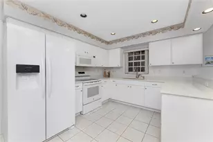 8358 Pondview Ln, Englewood, FL 34224 - Photo 20