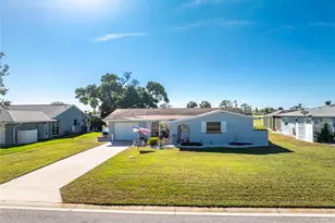 81 Oakland Hills Pl, Rotonda West, FL 33947 - Photo 2