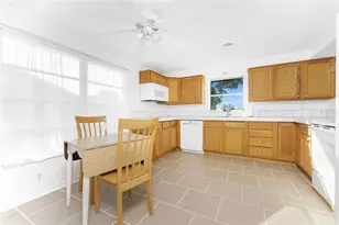 81 Oakland Hills Pl, Rotonda West, FL 33947 - Photo 14