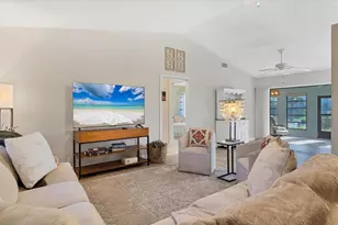 25 Bunker Ct, Rotonda West, FL 33947 - Photo 10