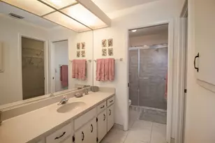 331 Oakwood Cir, Englewood, FL 34223 - Photo 4