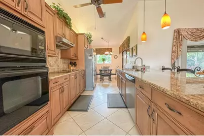 331 Oakwood Circle, Englewood, FL 34223 - Photo 10