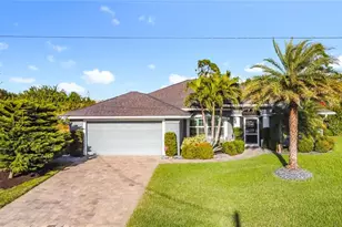 79 Pine Valley Ct, Rotonda West, FL 33947 - Photo 1