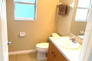 4717 Hollingsworth Ave, Sarasota, FL 34233 - Photo 16