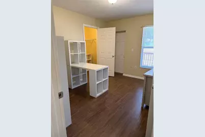 4717 Hollingsworth Avenue, Sarasota, FL 34233 - Photo 14