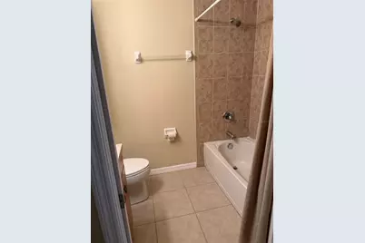 4717 Hollingsworth Avenue, Sarasota, FL 34233 - Photo 12