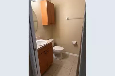 4717 Hollingsworth Avenue, Sarasota, FL 34233 - Photo 10