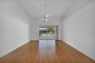 1325 Covey Ct, Venice, FL 34293 - Photo 4