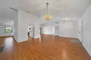 1325 Covey Ct, Venice, FL 34293 - Photo 10