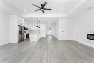 27 Bunker Ct, Rotonda West, FL 33947 - Photo 12