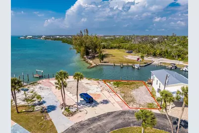 7500 Park Pointe Drive #42, Englewood, FL 34224 - Photo 6