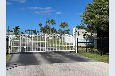 7500 Park Pointe Drive #42, Englewood, FL 34224 - Photo 4