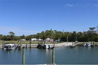 7500 Park Pointe Drive #42, Englewood, FL 34224 - Photo 4