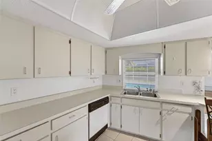 9015 Anita Ave, Englewood, FL 34224 - Photo 16