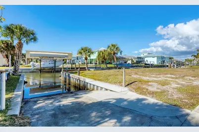 10484 Raymond Street, Englewood, FL 34224 - Photo 14