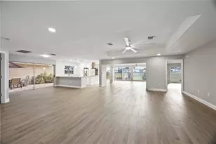 717 Carnoustie Terrace, Venice, FL 34293 - Photo 6