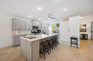 271 Fareham Dr, Venice, FL 34293 - Photo 18