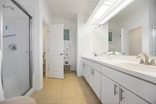 271 Fareham Dr, Venice, FL 34293 - Photo 26