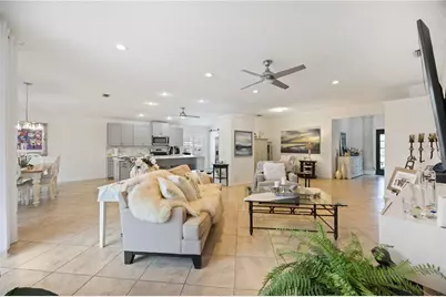 271 Fareham Drive, Venice, FL 34293 - Photo 8