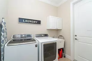 227 Nolen Dr, Venice, FL 34292 - Photo 34