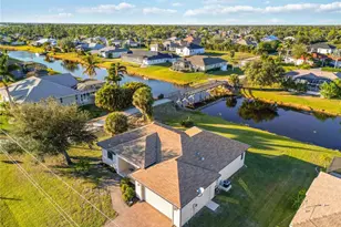 107 Medalist Rd, Rotonda West, FL 33947 - Photo 30