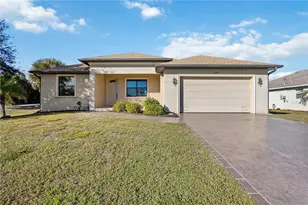 107 Medalist Rd, Rotonda West, FL 33947 - Photo 2