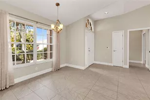 8479 Creekview Ln, Englewood, FL 34224 - Photo 12