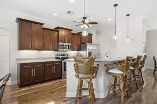 45 Broadmoor Ln, Rotonda West, FL 33947 - Photo 12