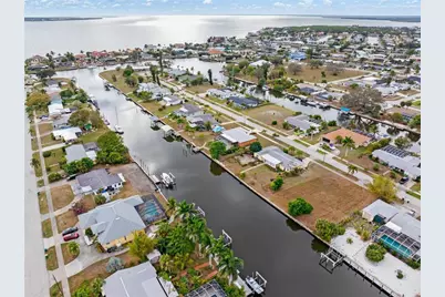 125 Baldwin Court SE, Port Charlotte, FL 33952 - Photo 36