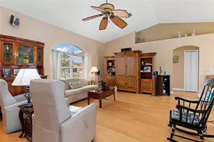 125 Baldwin Ct SE, Port Charlotte, FL 33952 - Photo 8