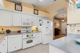 125 Baldwin Ct SE, Port Charlotte, FL 33952 - Photo 12