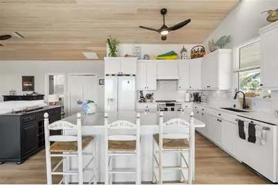 9712 Little Gasparilla Island, Placida, FL 33946 - Photo 20