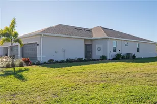 8674 St Kitts Cir, Englewood, FL 34224 - Photo 4