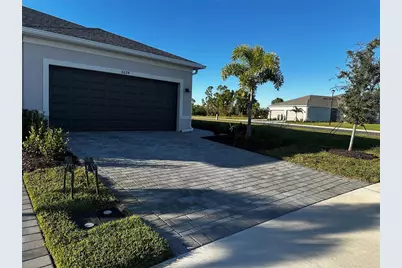 8674 Saint Kitts Circle, Englewood, FL 34224 - Photo 2