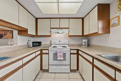 1531 Placida Road #204, Englewood, FL 34223 - Photo 12