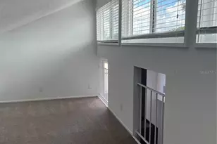 686 White Pine Tree Rd, Venice, FL 34285 - Photo 8