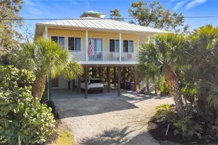 211 Winson Ave, Englewood, FL 34223 - Photo 2