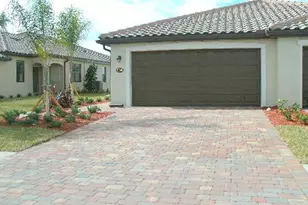 20249 Tesoro Dr, Venice, FL 34293 - Photo 1