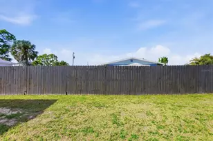 2090 Pennsylvania Ave, Englewood, FL 34224 - Photo 24