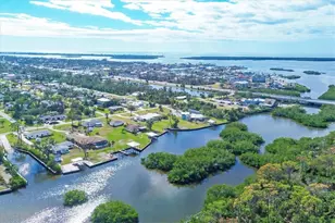 2090 Pennsylvania Ave, Englewood, FL 34224 - Photo 2