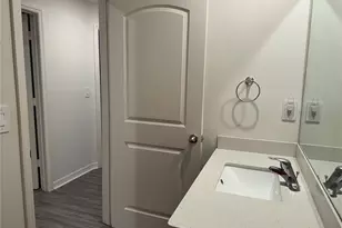 2082 S Chamberlain Blvd, North Port, FL 34286 - Photo 16