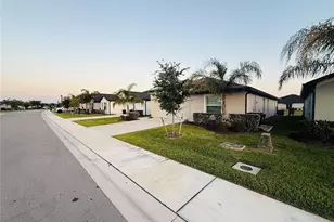 4034 San Clemente Ct, North Fort Myers, FL 33917 - Photo 4